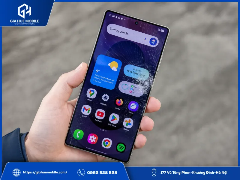 Điện thoại Samsung S26 FE bị rơi vỡ kính