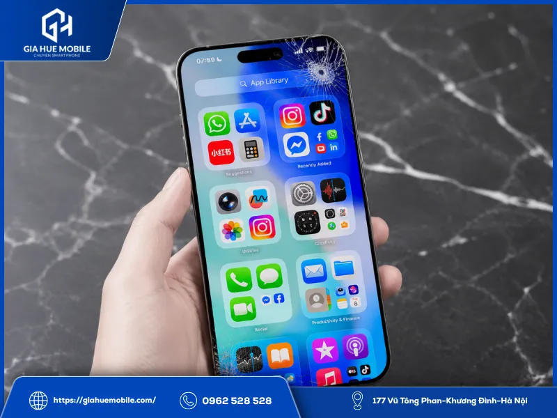 Iphone 16 xuất hiện vết nứt, vỡ trên mặt kính do cấn mạnh vào màn hình