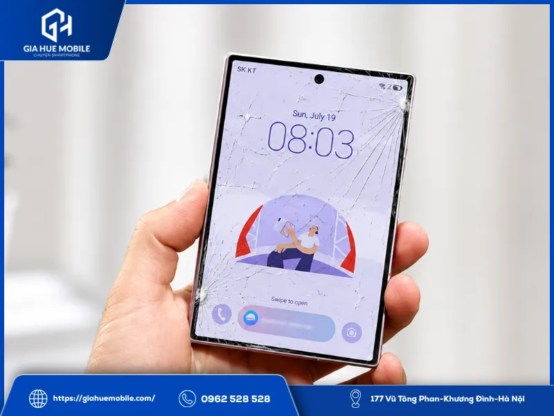 Rơi từ trên cao xuống màn hình Samsung Galaxy Z Fold8 nứt vỡ