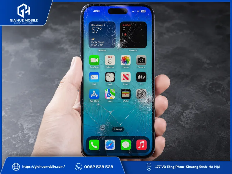 Mặt kính iPhone 15 Plus bị nứt vỡ do rơi từ trên cao