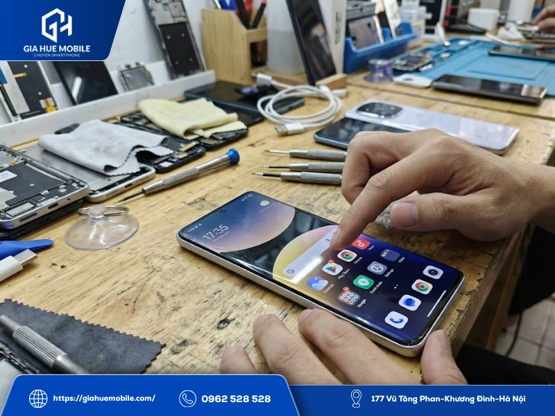 Kiểm tra cảm ứng Redmi Note 14 Pro+ trước khi ép kính