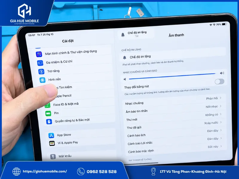 Kiểm tra tình trạng iPad trước khi thay kính