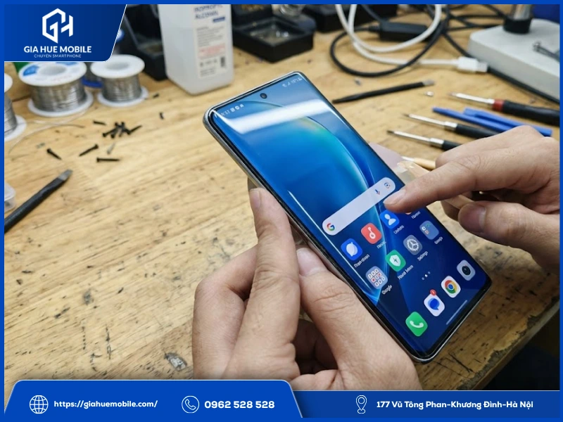 Vivo X100 Pro ép kính có còn kháng nước và giữ được IP68 không?