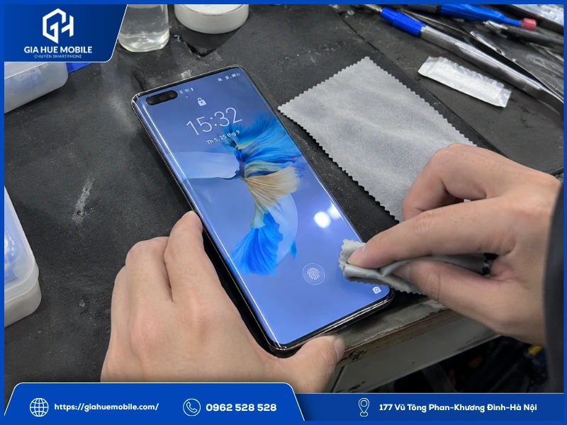 Huawei Mate 40 Pro ép kính xong không nhận vân tay